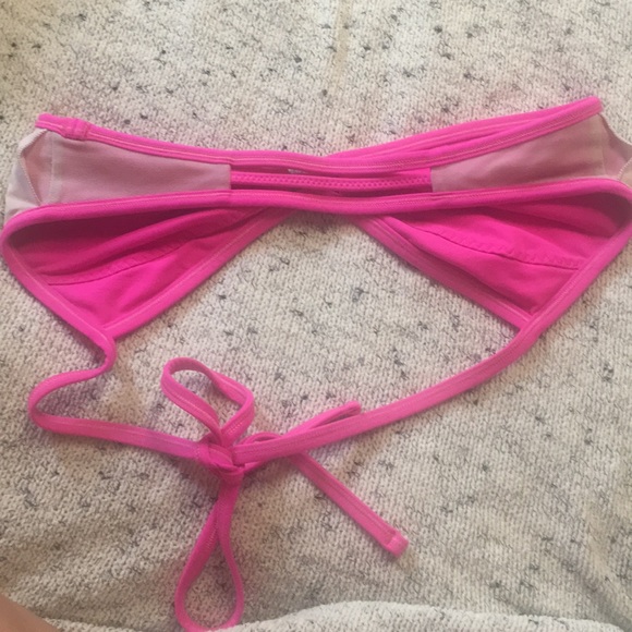 🍋 Lululemon -  Halter, hot yoga “Bandha” bra - Picture 7 of 9